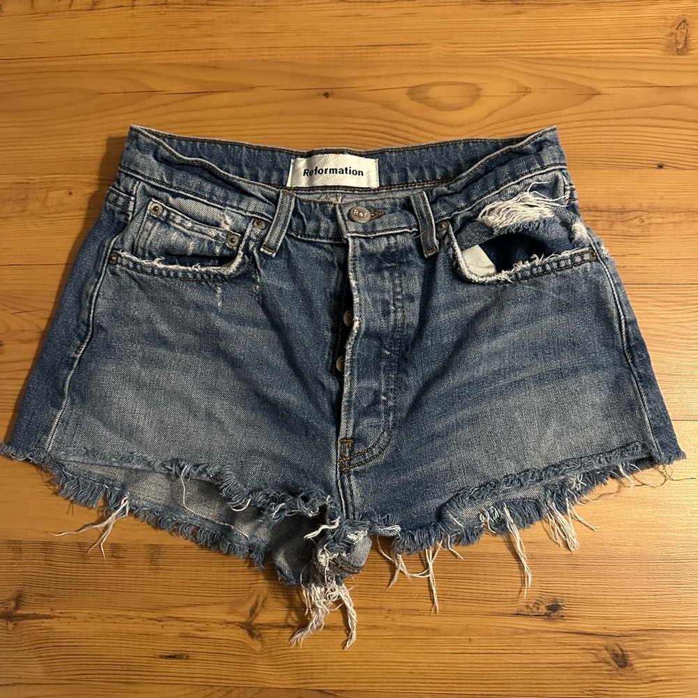 Reformation Sz 26 Dixie Short Style Jean Shorts